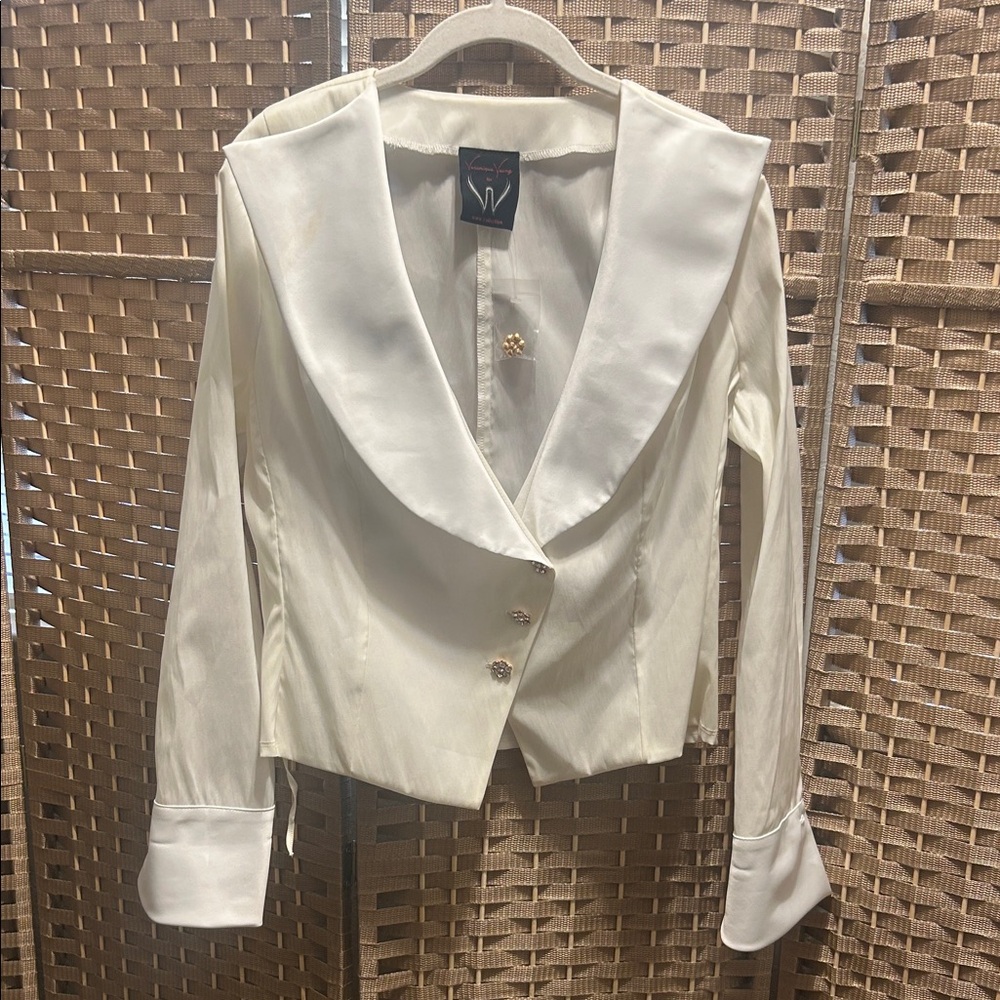Veronique Young white jacket 10